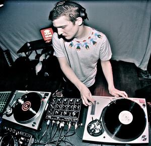 Floating Points все песни в mp3