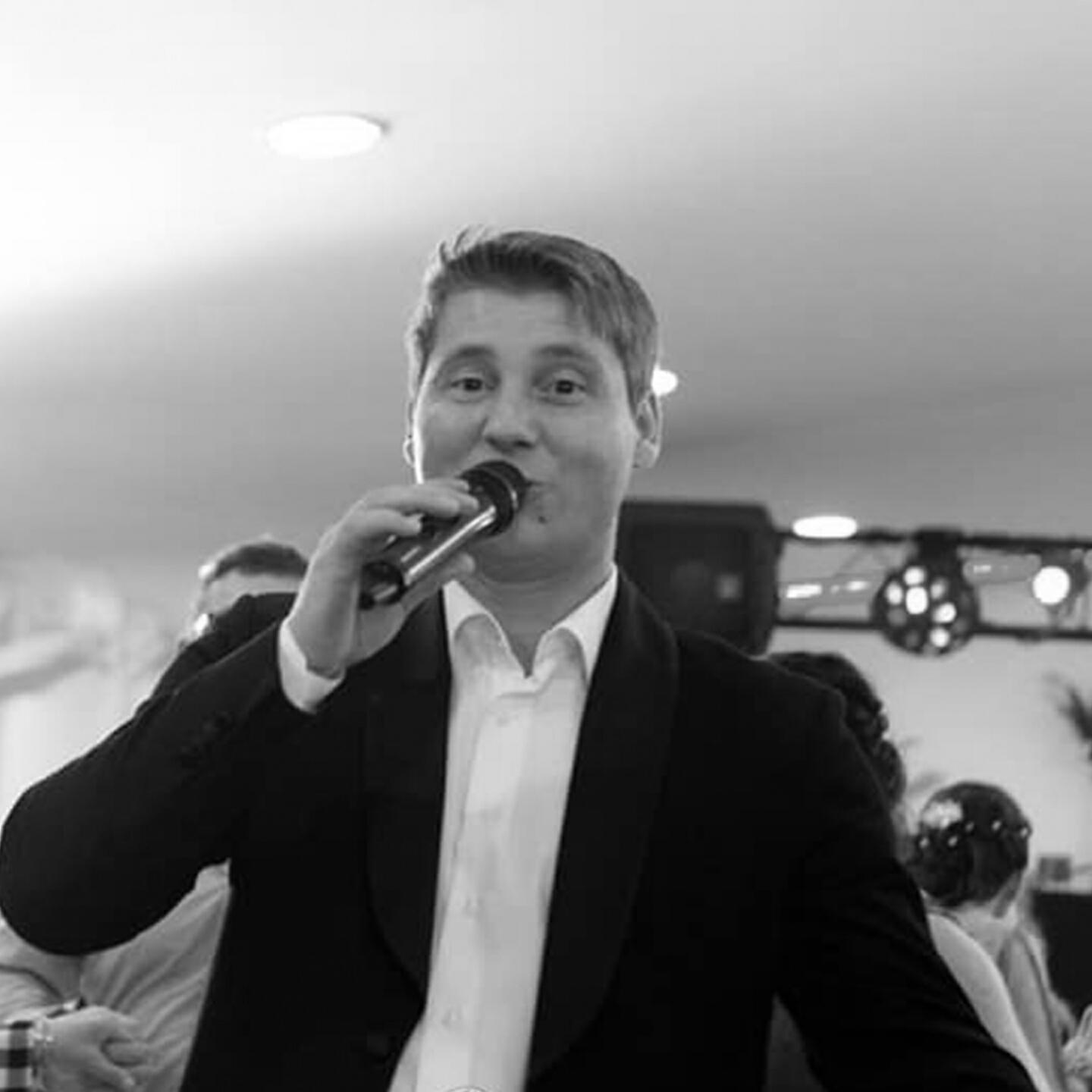 MARIUS ANGHELE - Am Plecat Peste Hotare