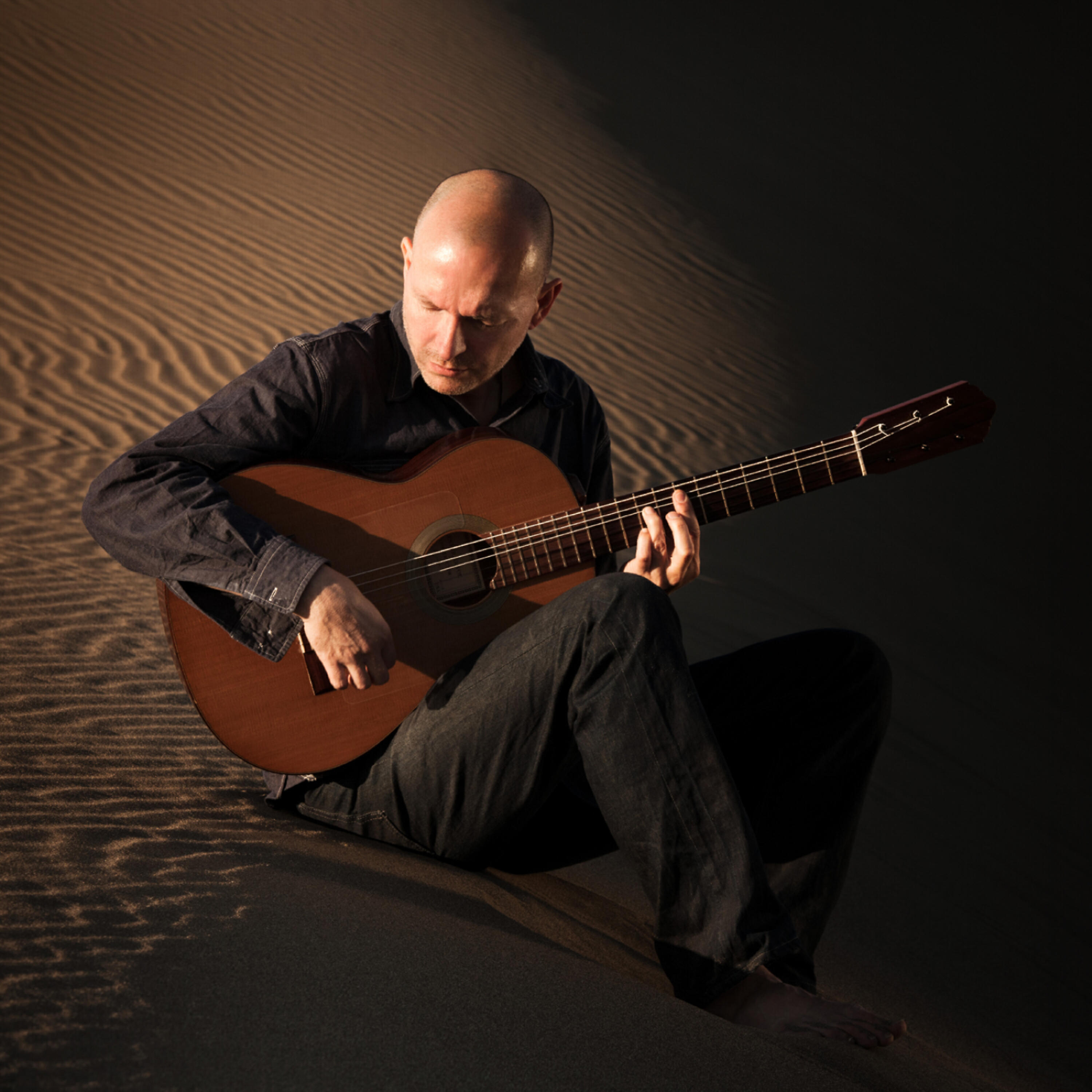 Luna Negra - On the Road to Shiraz