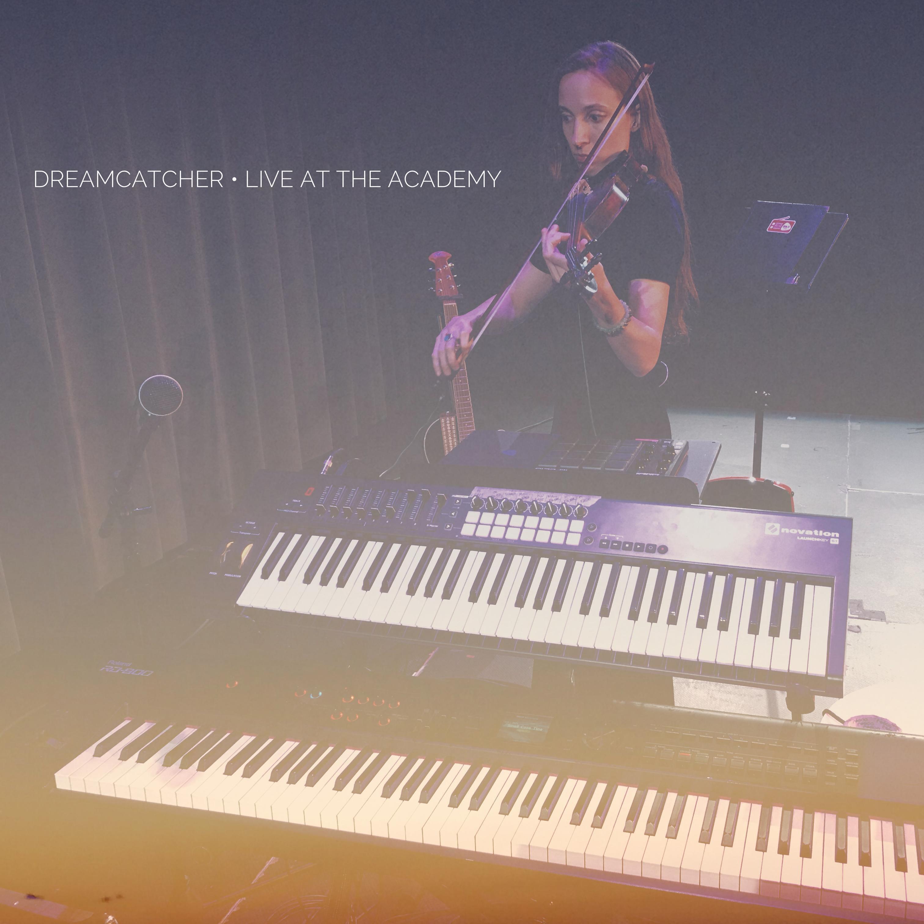 Dreamcatcher - Swimming In The Sky (Live)