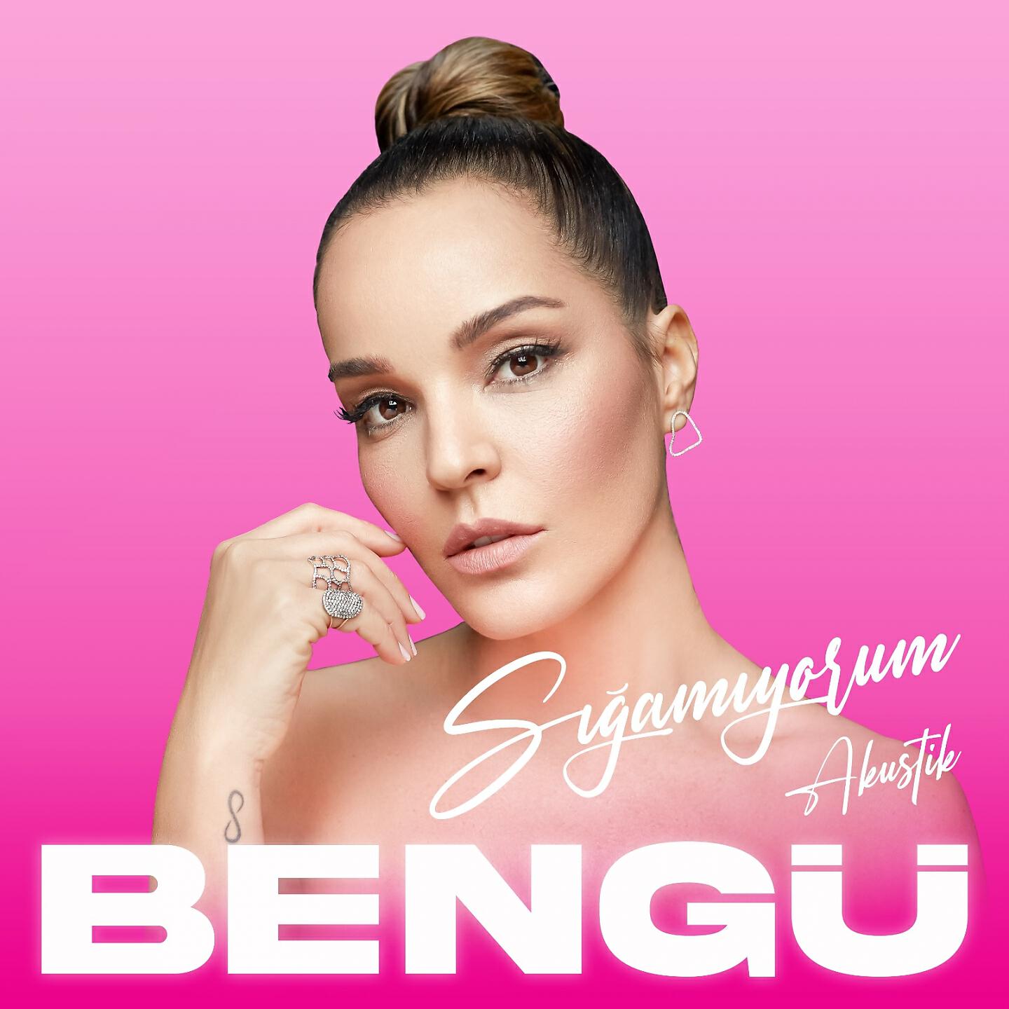 Bengü - Sığamıyorum (Akustik)