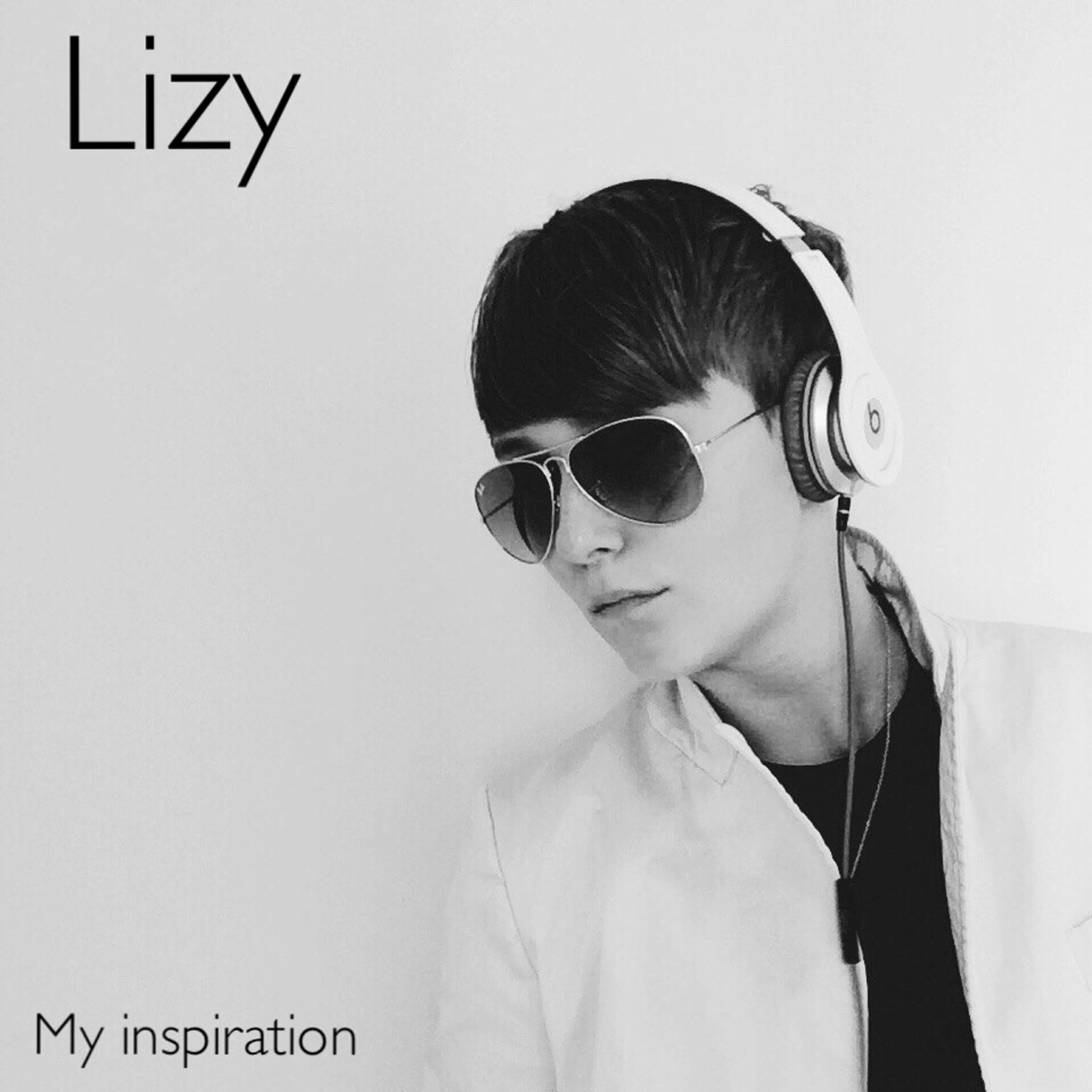 Lizy - Melodic Deep Techno