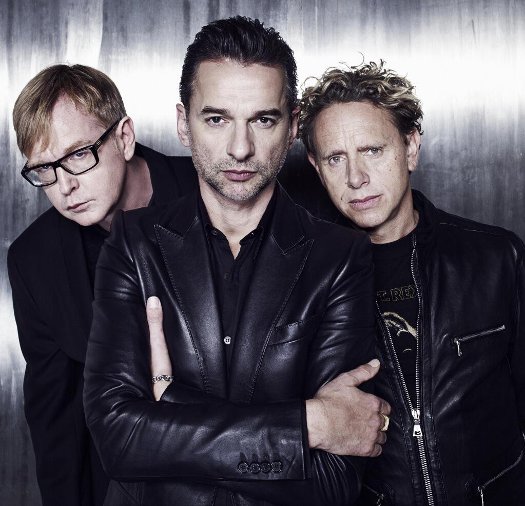 Депеш мод самые. Depeche Mode. Группа депеш мод. Группа Depeche Mode концерт. Depeche Mode 2004.