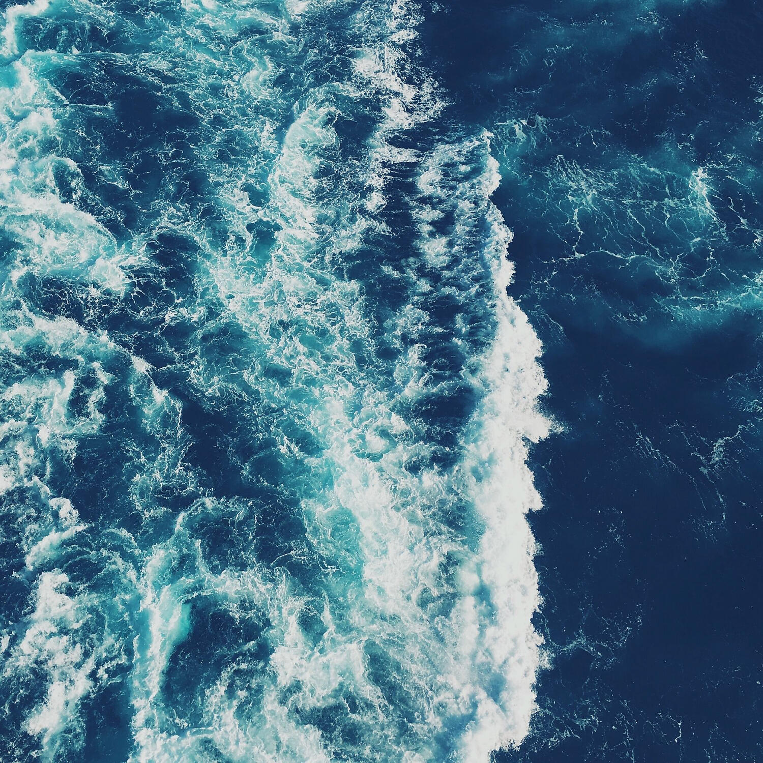 Downtempo ASMR Ocean Waves - Casual Backdrops for ASMR Waves