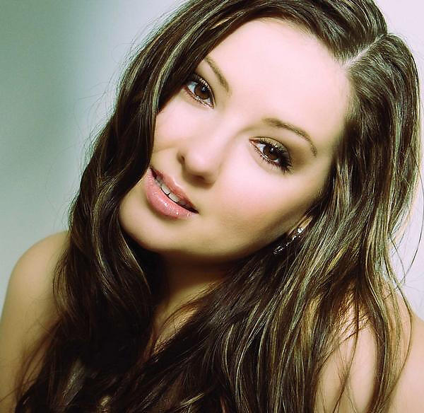 Feat amanda wilson. Freemasons группа. Amanda wilson - love u seek. Amanda wilson. песня самтаймс ремикс.