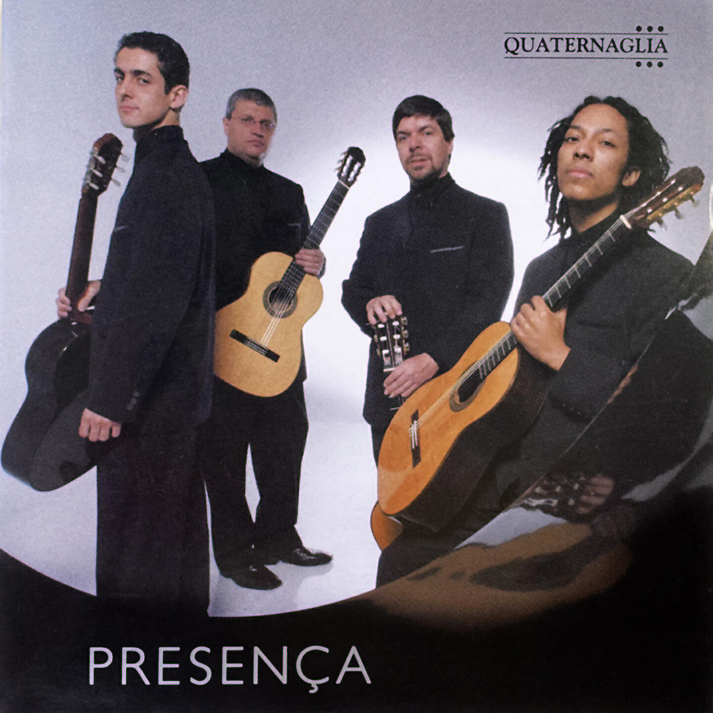Quaternaglia - Sweet Mineira Sobre Temas de Milton Nascimento - Sonata Cravo e Canela
