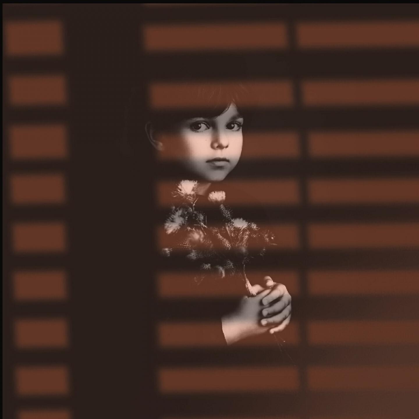 Hirai Zerdüş - Sevdan Bir Mevsim Keder