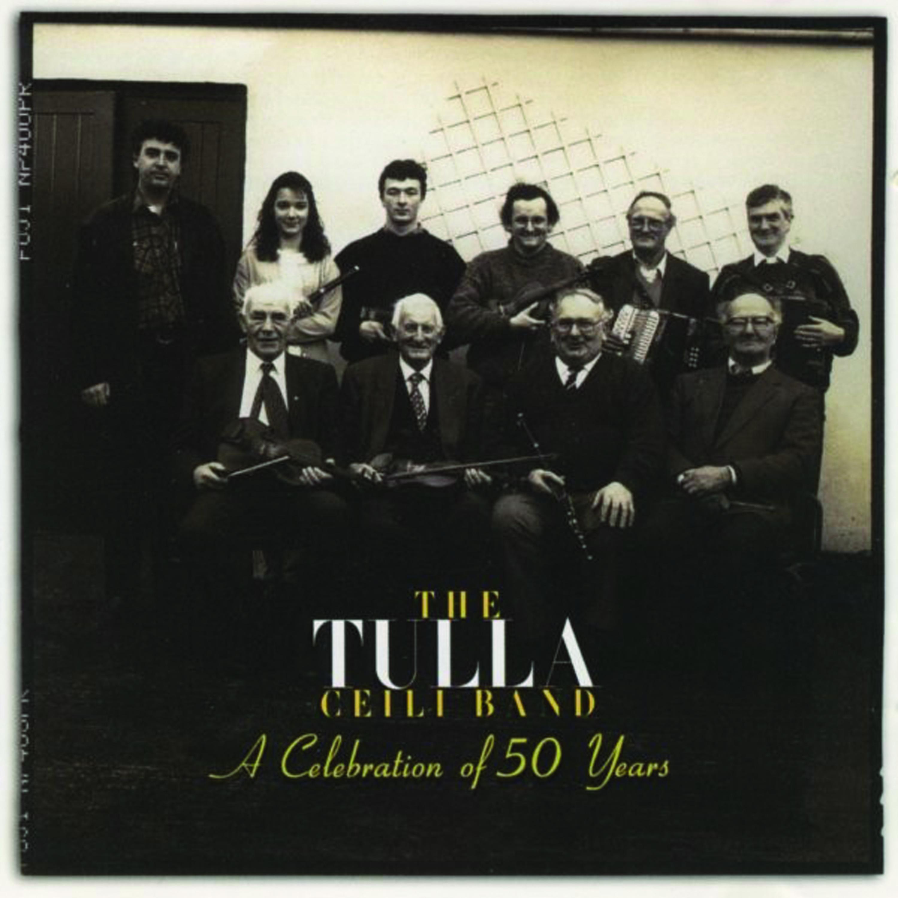 Tulla Ceili Band - The Four Courts/Tear The Calico (Reels)