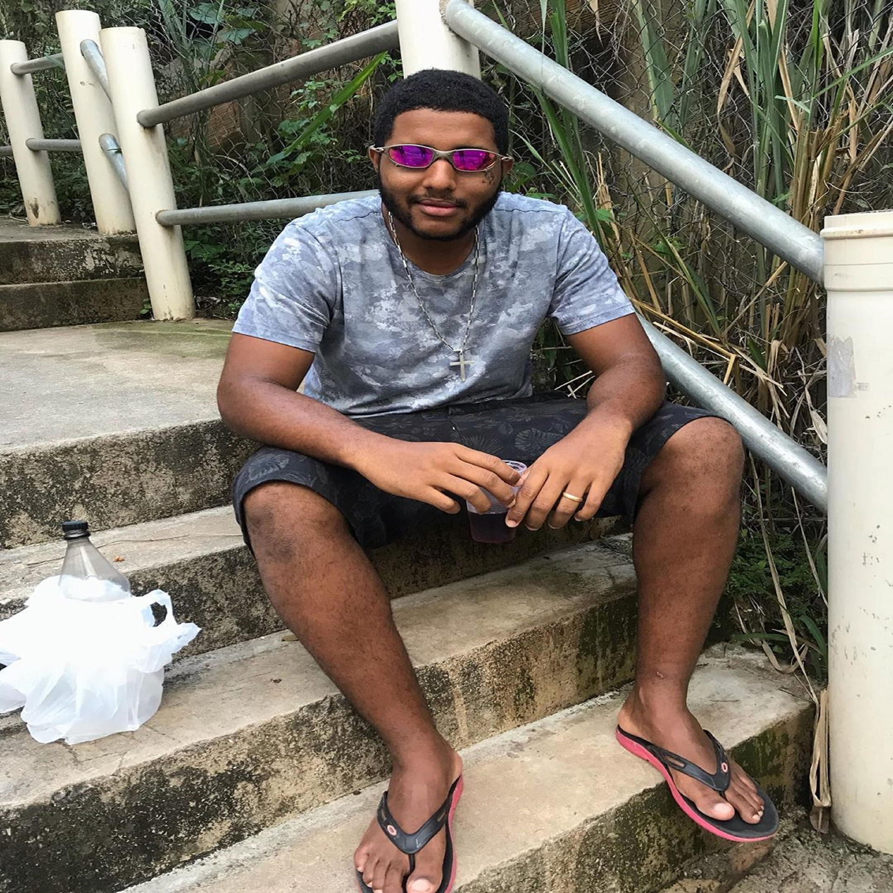 DJ TL MPC - Quarentena ?Ta Carente Vem De Uber Black
