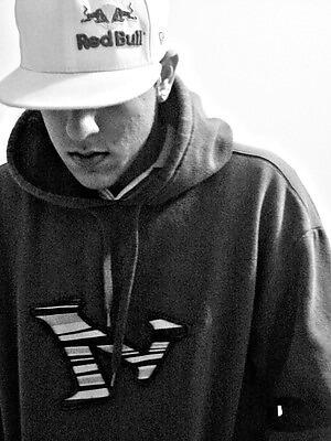 Opel astra h side view. L side. V records. Dnb культура. Драм-н-бейс фото.