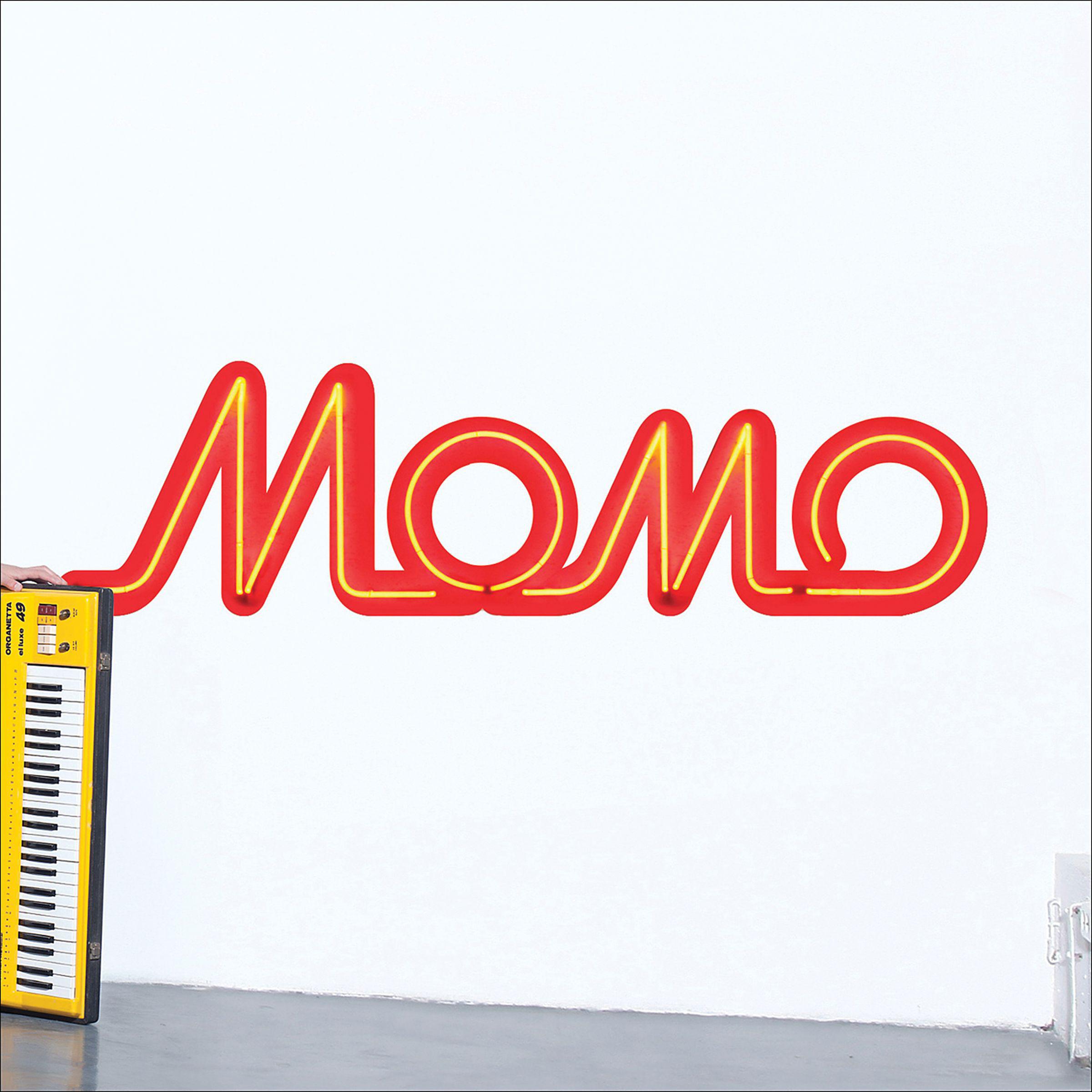 Постер альбома MoMo