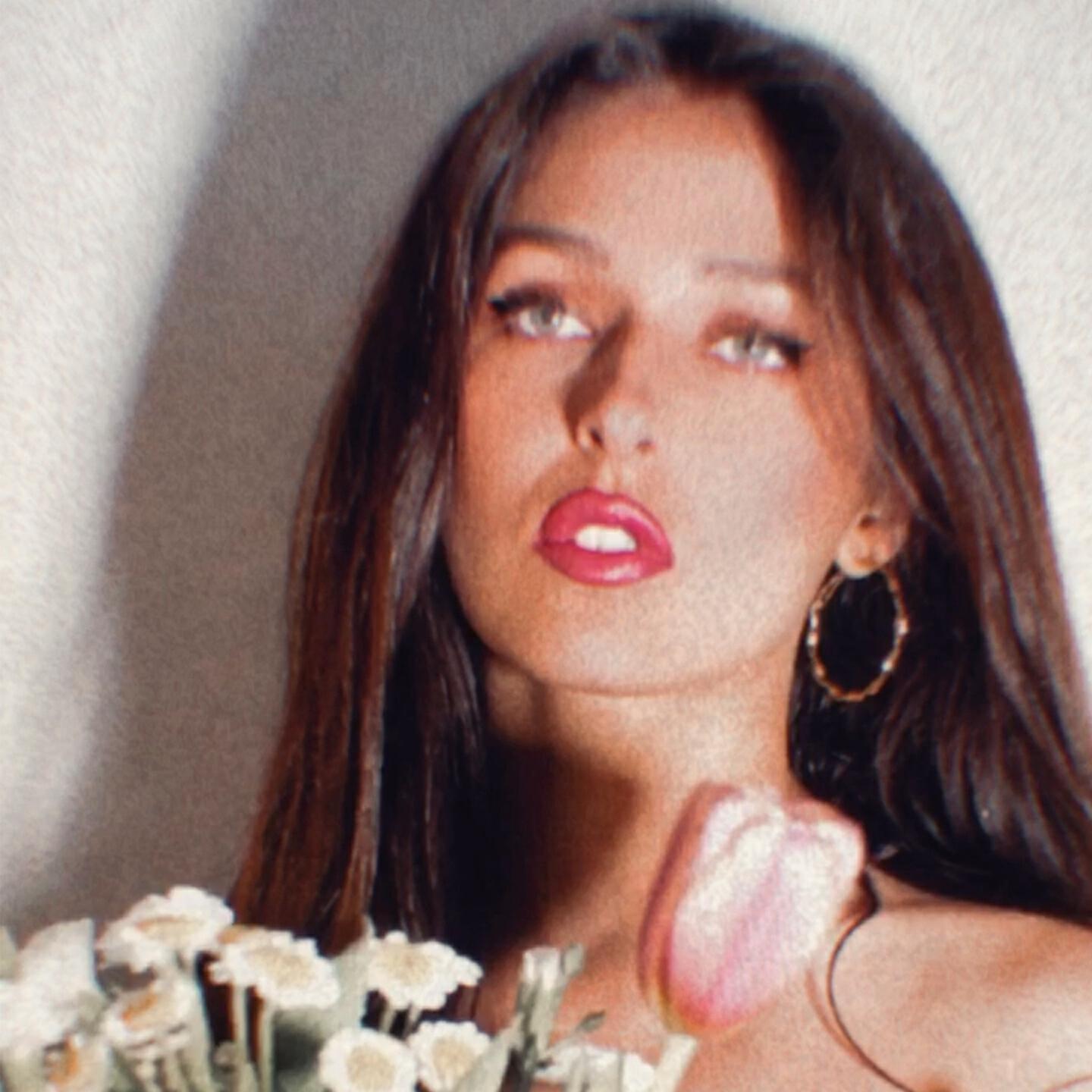 Mathilda - Dame un Beso