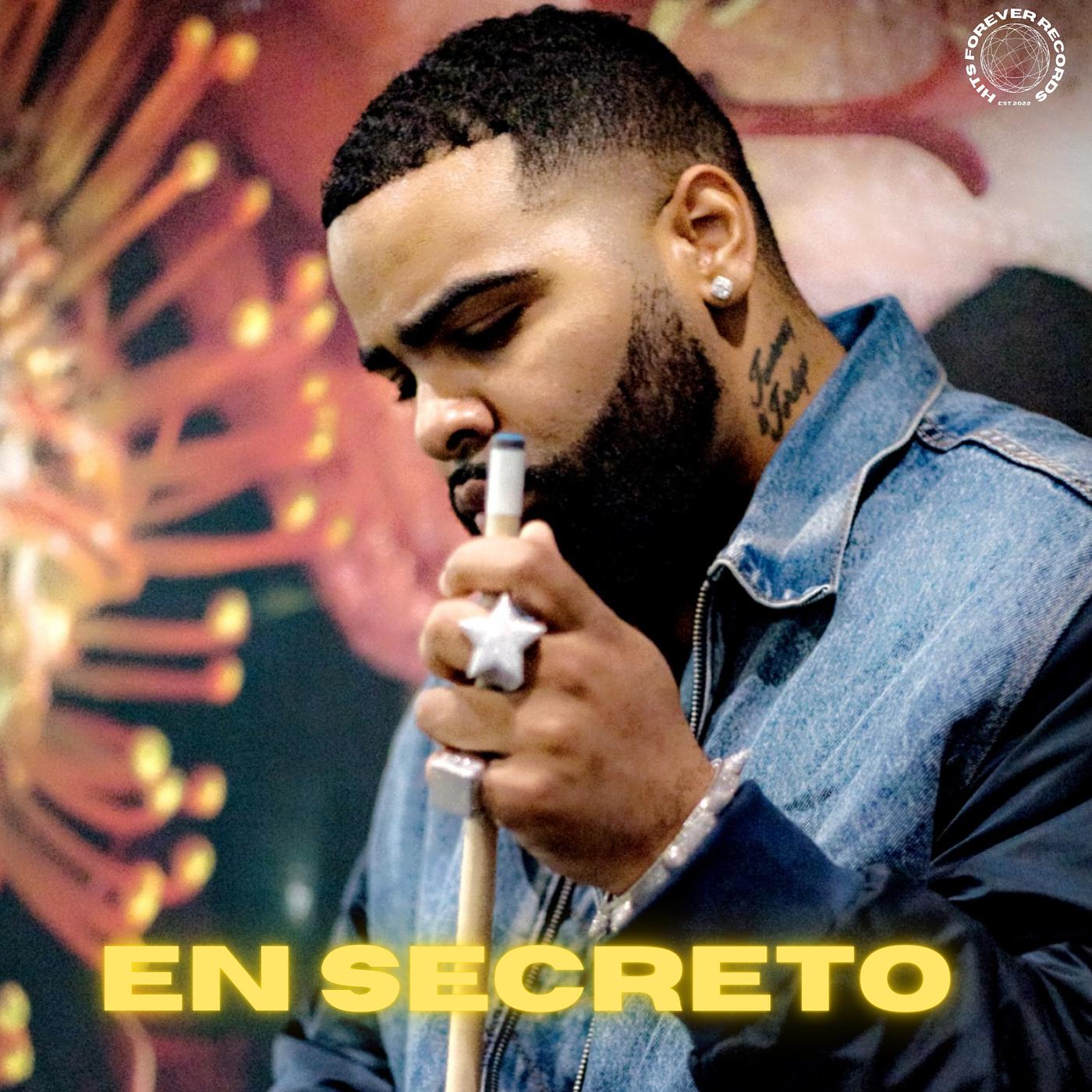 Постер альбома En Secreto