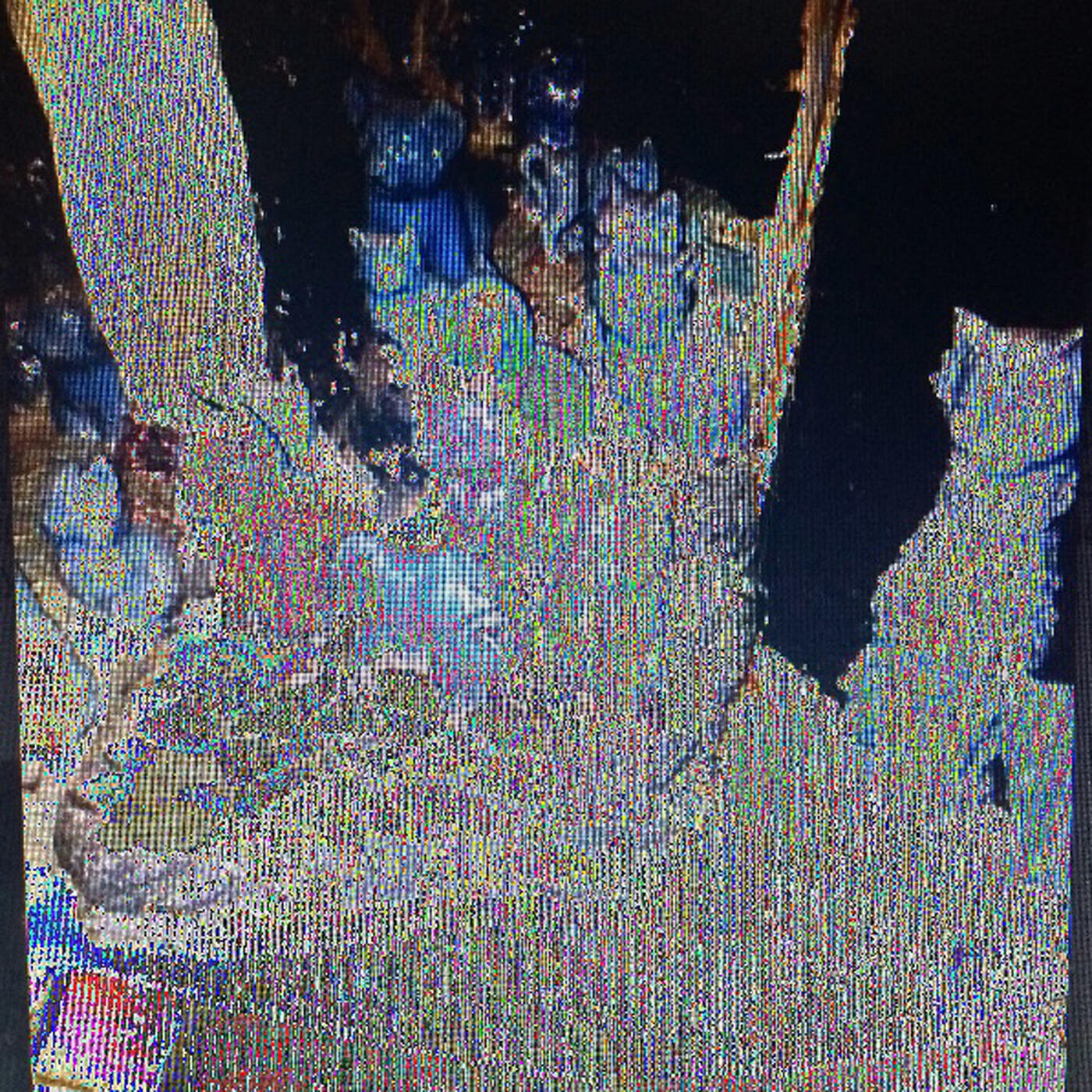 Crystal Castles - Frail