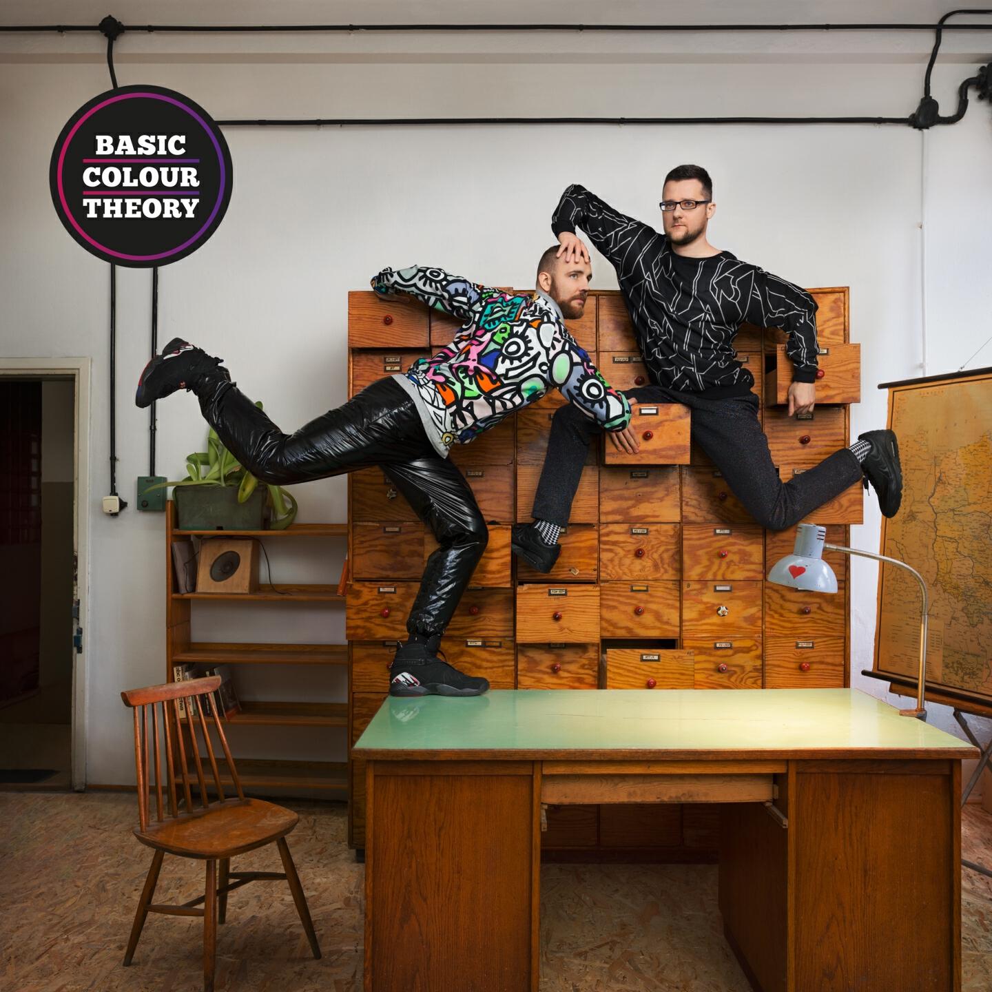 Catz 'n Dogz - Killing with Kindness