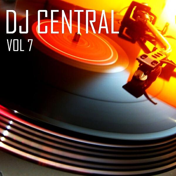 Voltolina's - Dare Me (feat. Monica Harem) (Cut Mix)