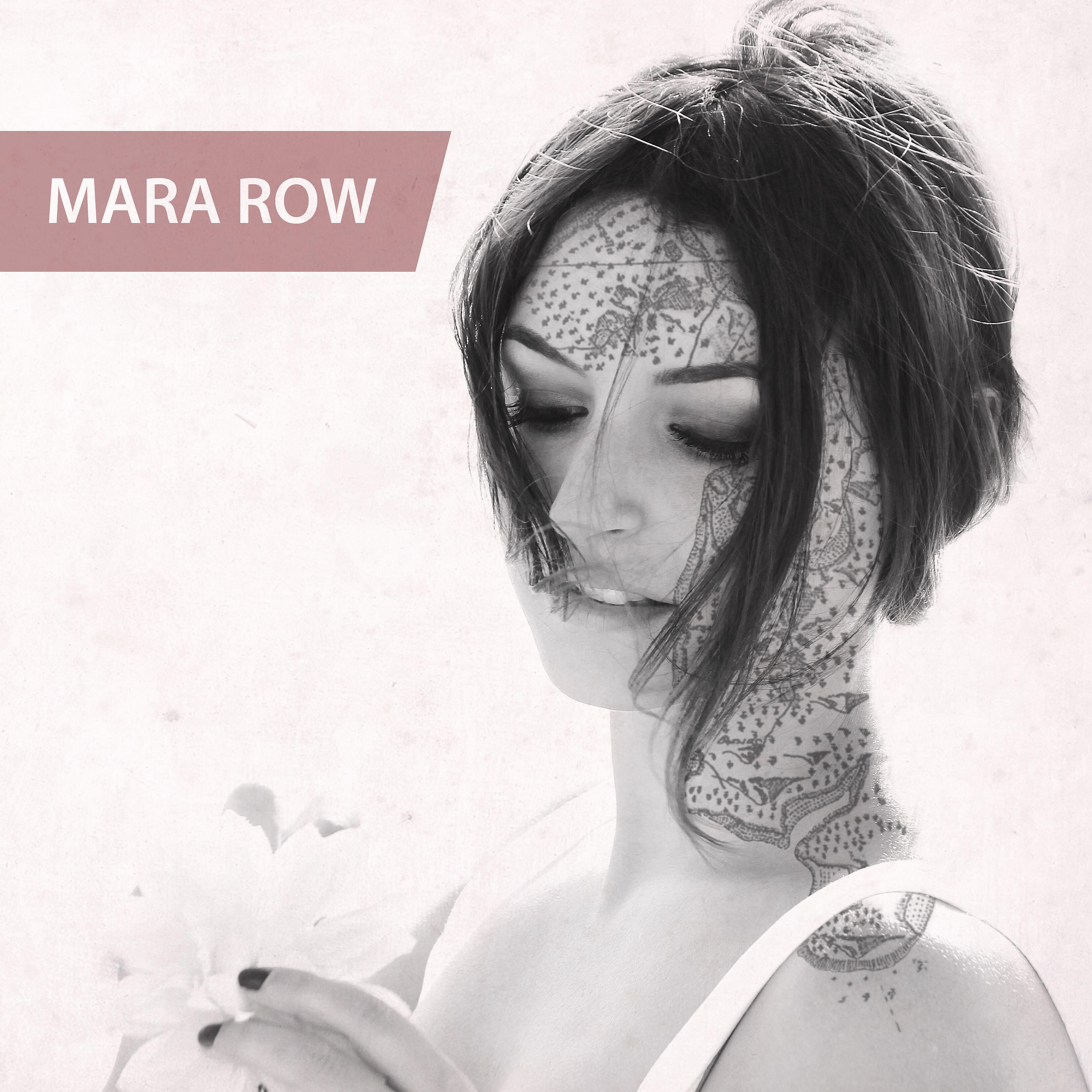 Mara Row - Luna Gris