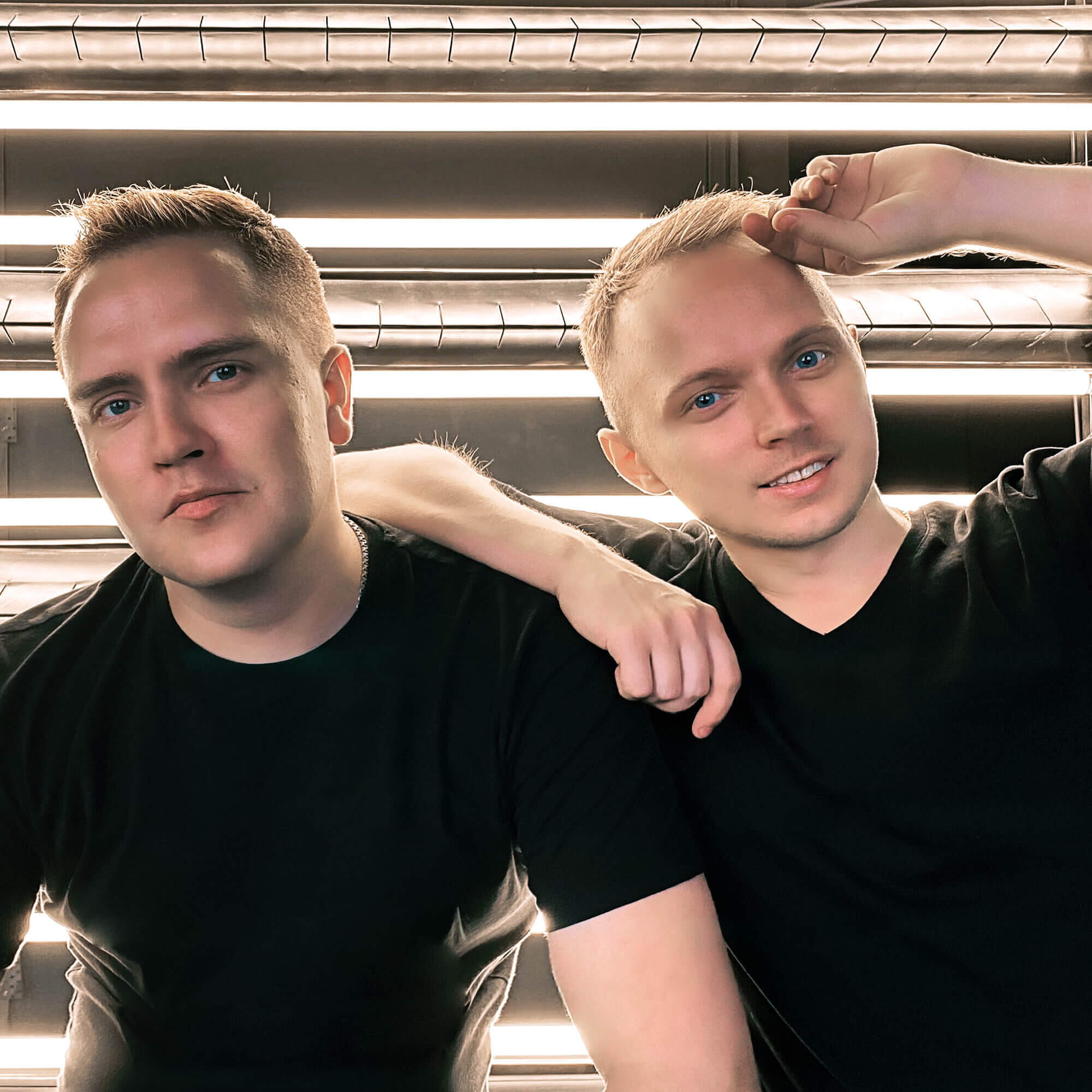 Storm DJs все песни в mp3