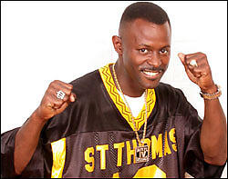 диджей за пультом. O. диджей на темном фоне. диджей utah. группа u.