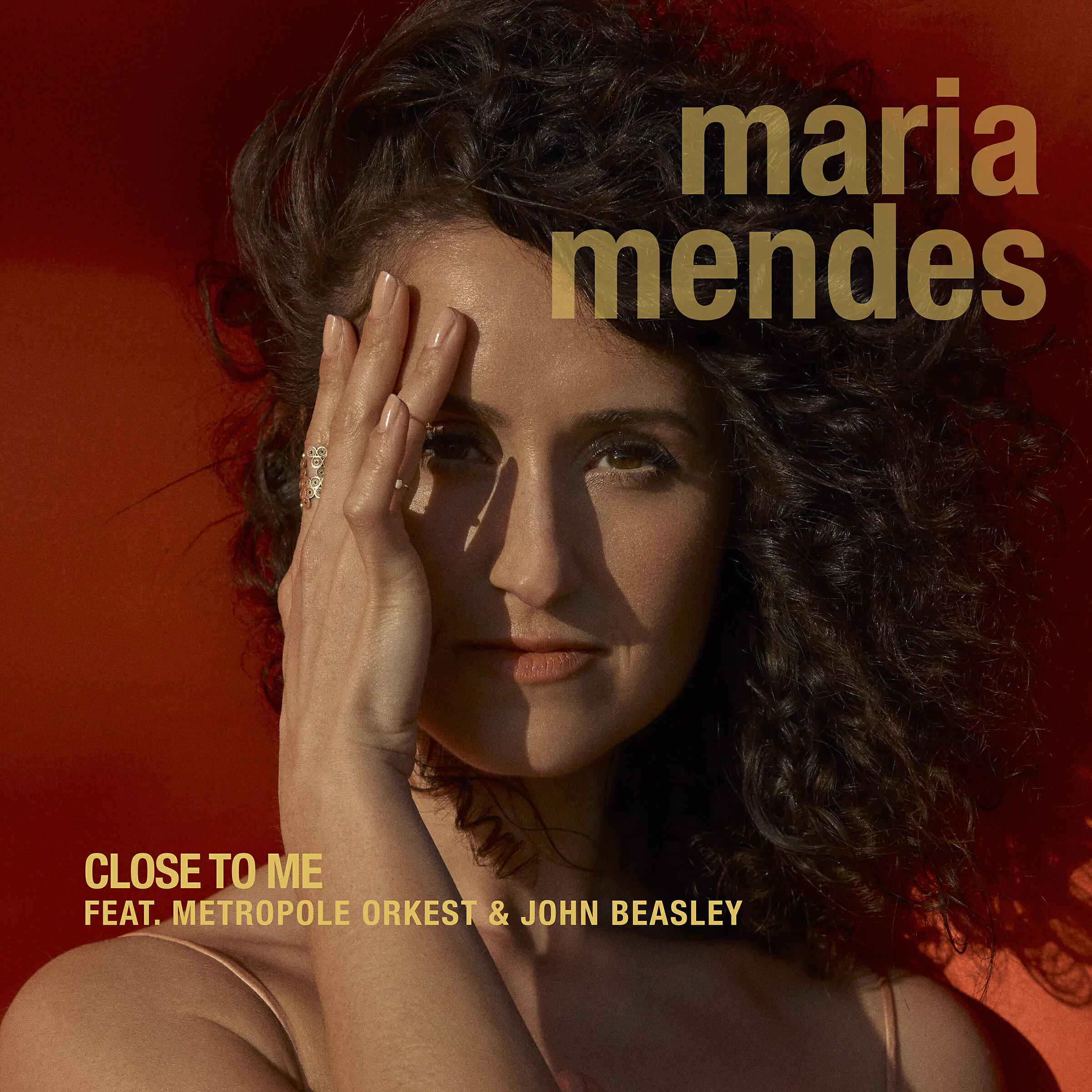 Maria Mendes - Asas Fechadas (feat. John Beasley & Metropole Orkest)