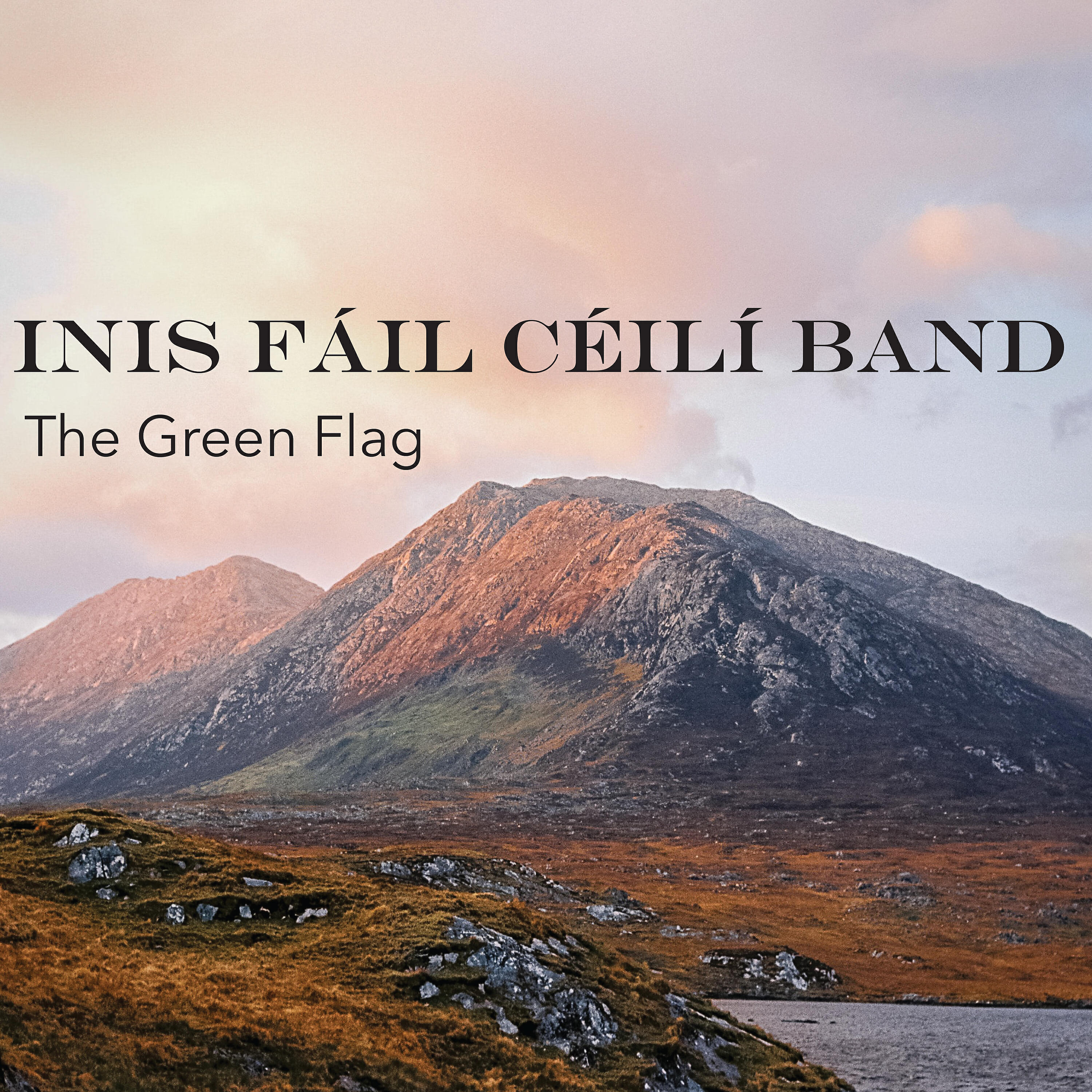 Inis Fáil Céilí Band - Tongs by the Fire / The Knights of St. Patrick / New York (Jigs)