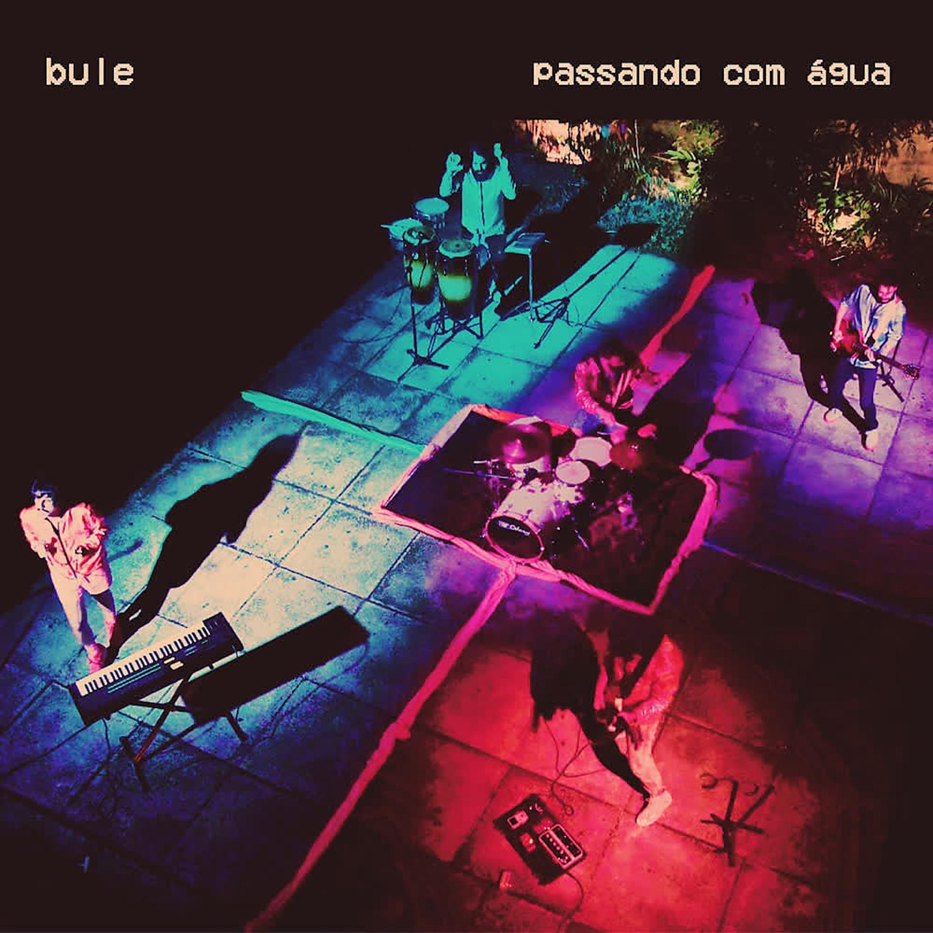 Постер альбома Passando Com Água