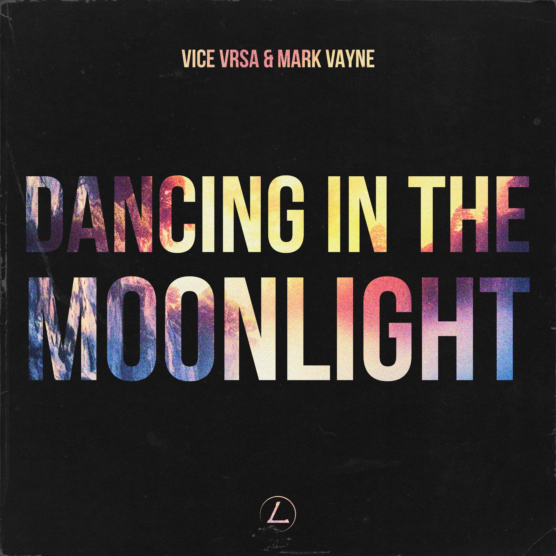Постер альбома Dancing In The Moonlight
